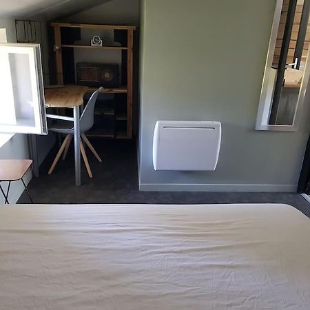 Petite Maison Type Loft En Plein Bourg D'Ambazac Екстериор снимка
